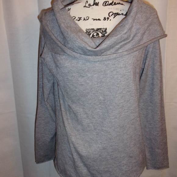 Forever 21 Sweaters - Nwt Forever 21 Plus 1X Grayheather Sweater